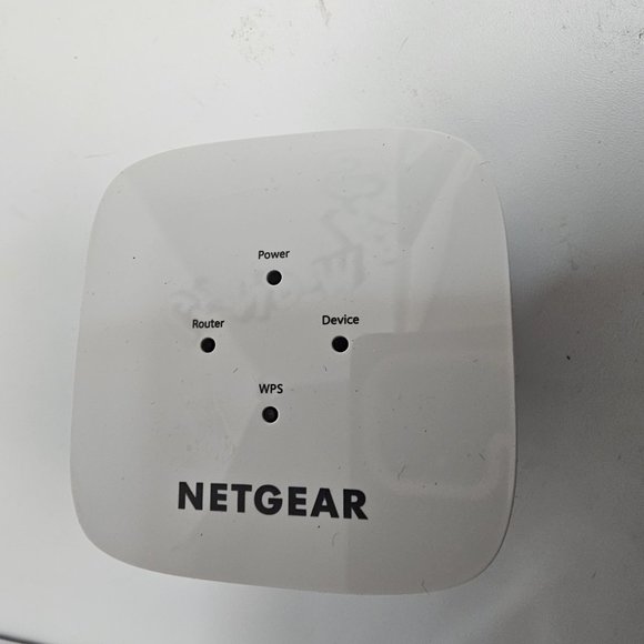 NETGEAR AC750 Dual-Band Wi-Fi Signal Repeater/Booster/Range Extender - Picture 8 of 8